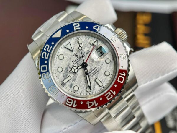 Rolex    GMT-MASTER II  Oyster, 40 mm, white gold M126719BLRO-0002