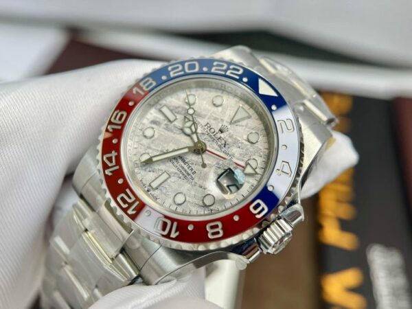 Rolex    GMT-MASTER II  Oyster, 40 mm, white gold M126719BLRO-0002